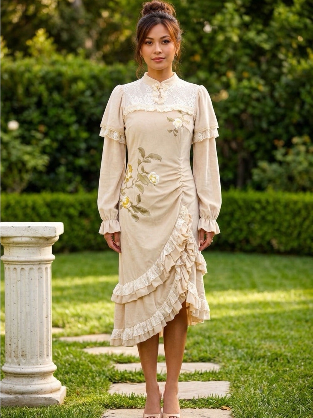 2201 - Lolita Cream Floral Lace Ruffle Long Sleeve Dress